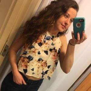 Meet your Posher, Caroline